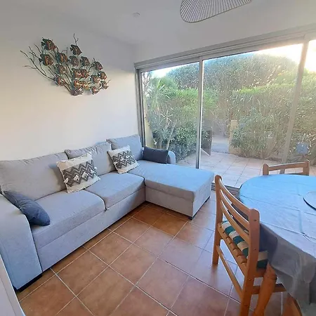 En Rdc, Acces Direct Plage, Terrasse 30m², Parking Prive, Equipements Complets - Fr-1-326-795 Lejlighed *